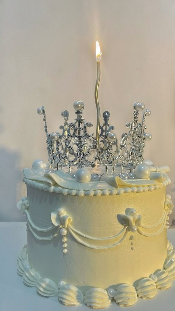 Tiara Cake